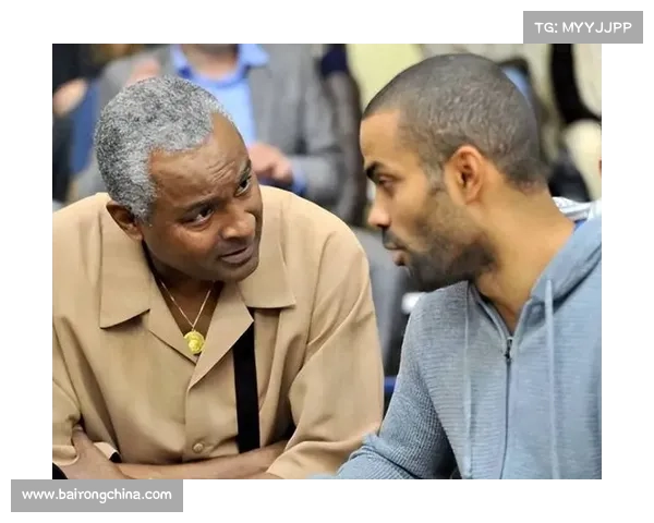 帕克与NBA传奇的辉煌时刻：五大关键事件回顾与深度解析